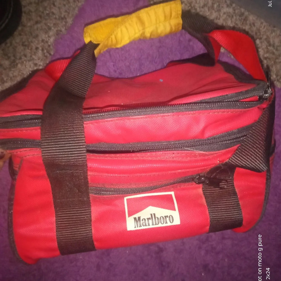 Vintage Marlboro Miles Cooler - Picture 3 of 7